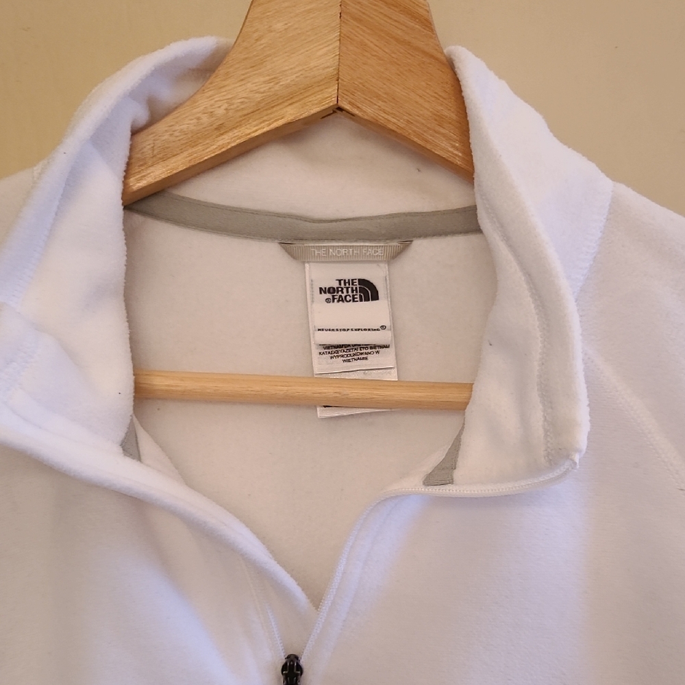The North Face Polartec Classic 1/4 Zip Fleece Pullover Jacket White Pink Cancer - Picture 3 of 17